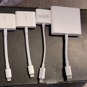 4 Sets Of belkin White Charging & Adapter Cable Set